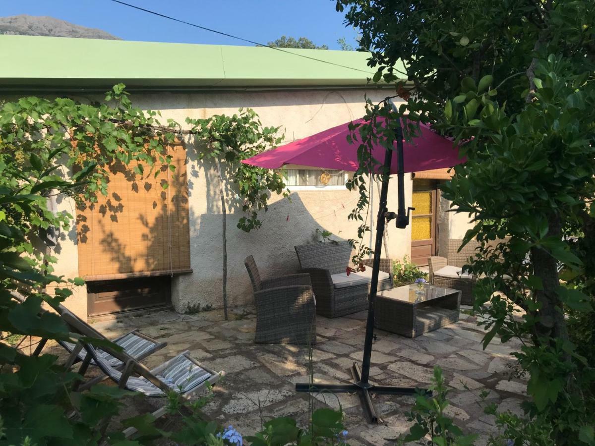 Gite U Licetu A La Campagne Oreta Екстер'єр фото